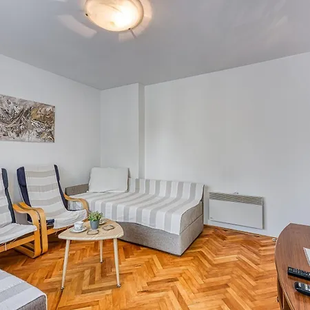 Apartment Zeljko Novo Naselje